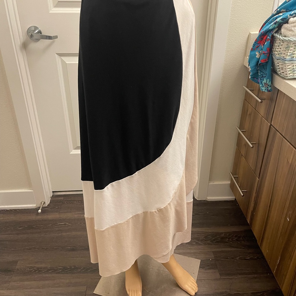 Elegant Black and Cream Women's Skirt